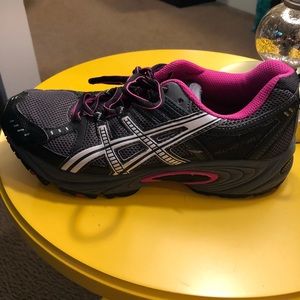 Woman’s ASICS Running Shoe